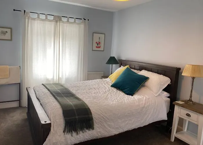 2X King Bedrooms, Private Living Room & Bathroom