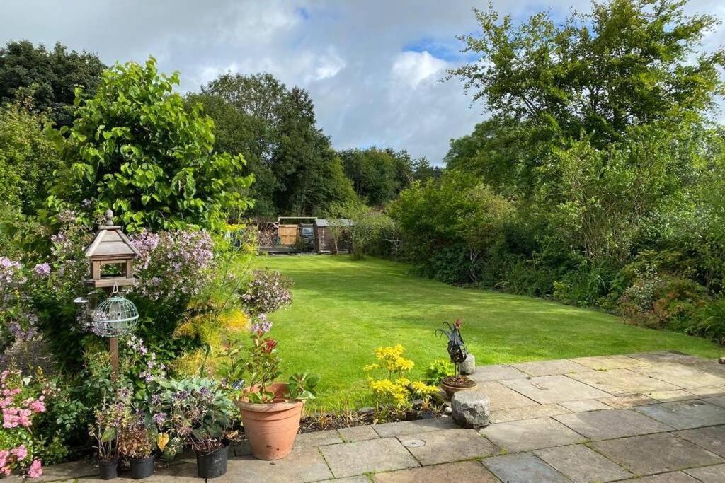2x King Bedrooms, Private Living & Bathroom * Thornhill (Stirlingshire)