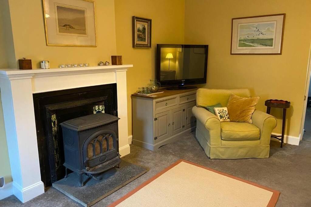 2x King Bedrooms, Private Living & Bathroom